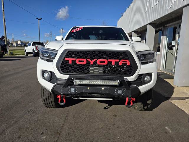 Used 2021 Toyota Tacoma TRD Off-Road image 3