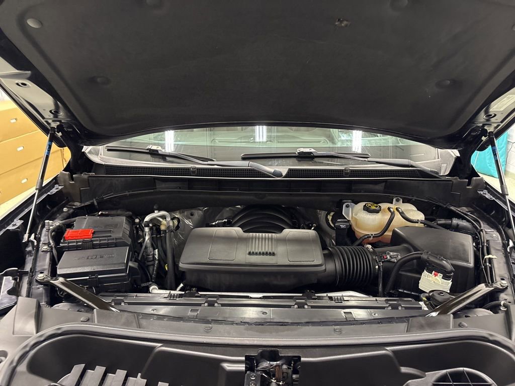 Used 2023 GMC Yukon XL AT4 w/ Technology Package image 10