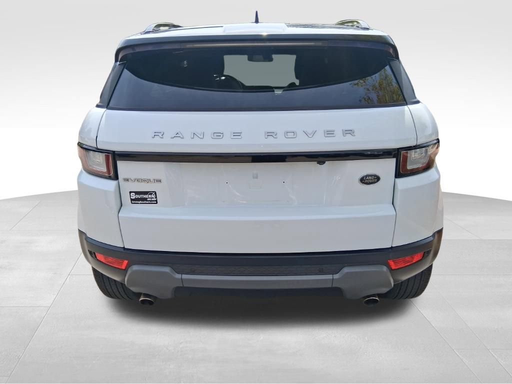 Used 2016 Land Rover Range Rover Evoque SE Premium image 4