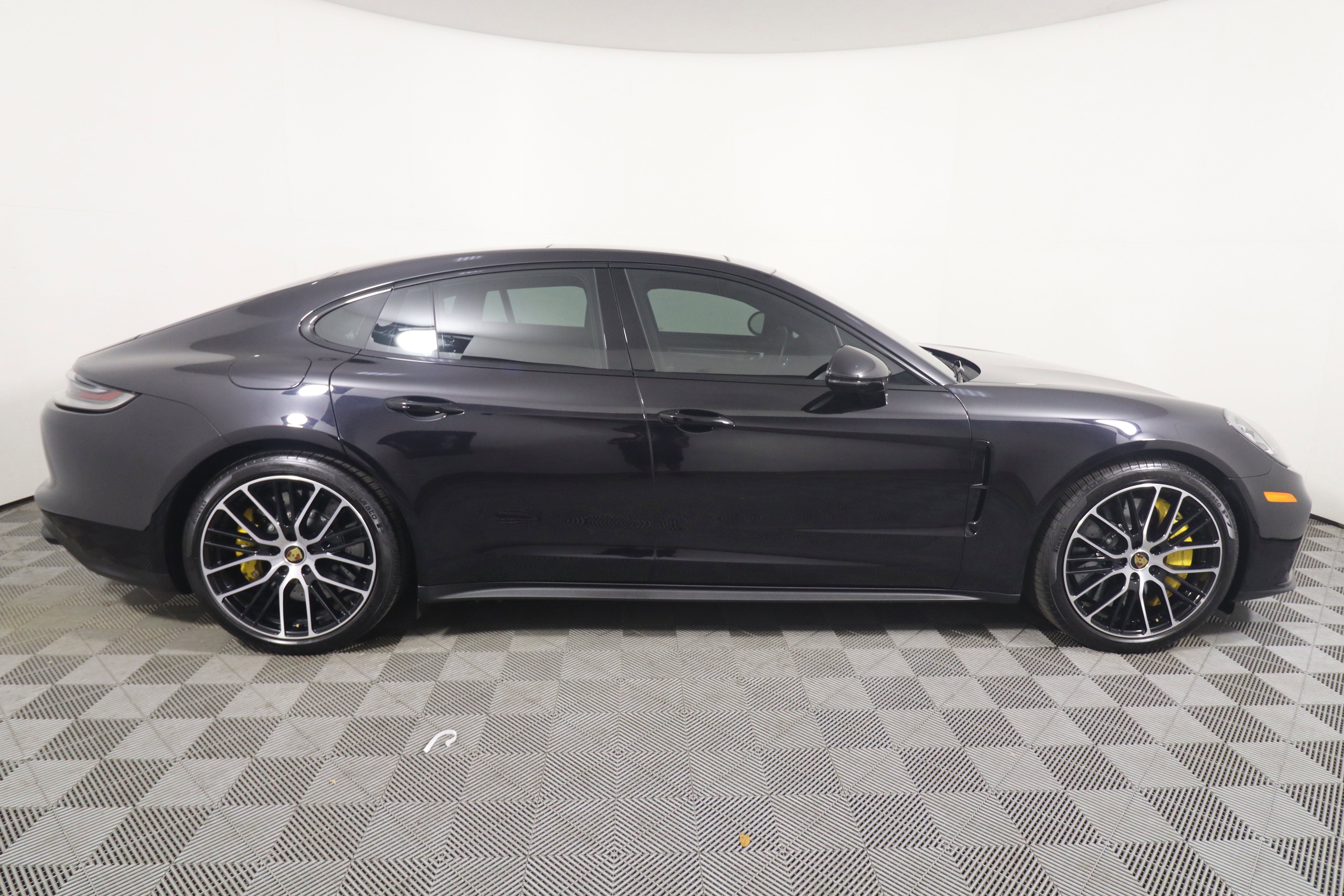 Certified 2022 Porsche Panamera Turbo S image 8