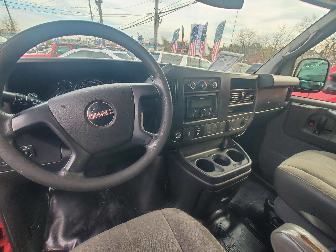Used 2015 GMC Savana 2500 Extended image 8
