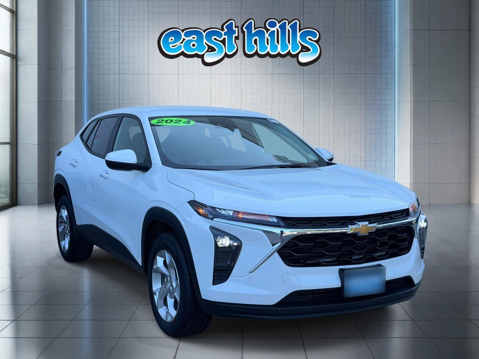 Certified 2024 Chevrolet Trax LS w/ LS Convenience Package FWD image 1