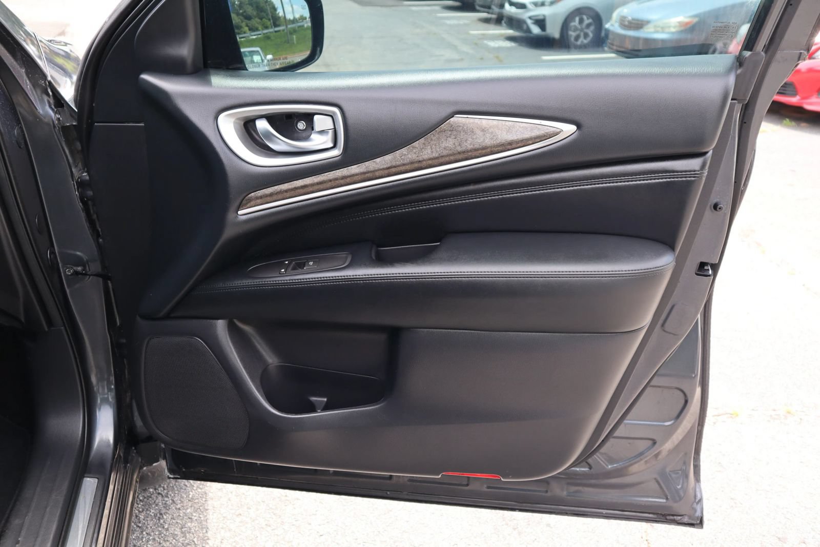 Used 2014 INFINITI QX60 Luxe w/ Premium Plus Package AWD/4WD image 14