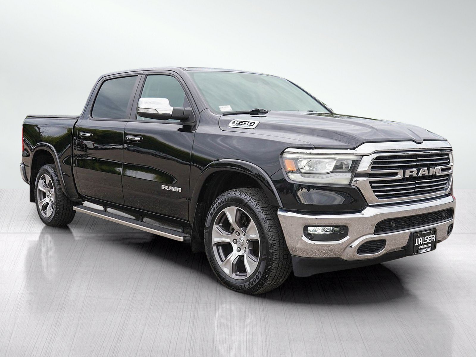 Used 2021 RAM 1500 Laramie AWD/4WD image 8