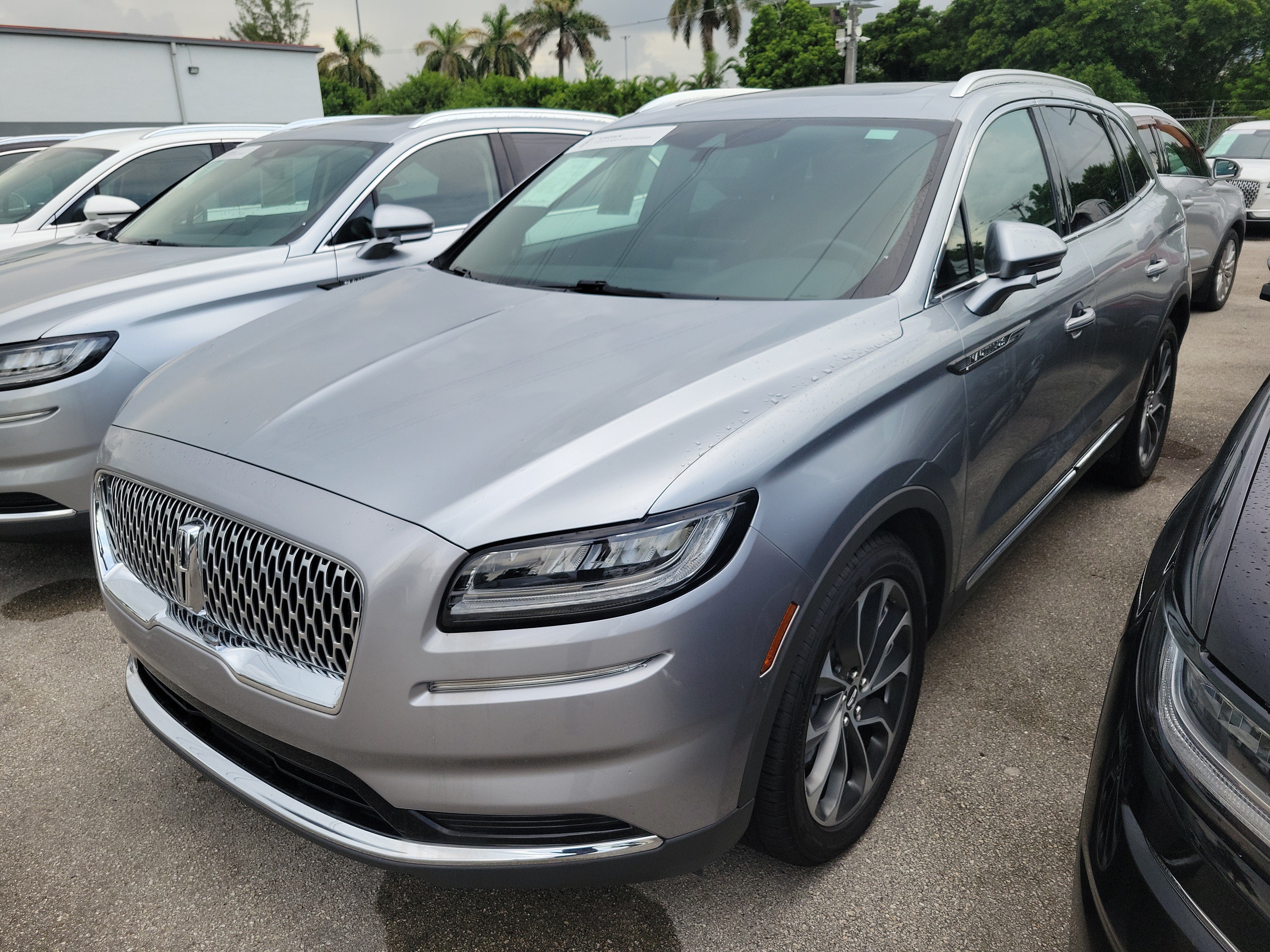 Certified 2023 Lincoln Nautilus Reserve AWD/4WD image 2