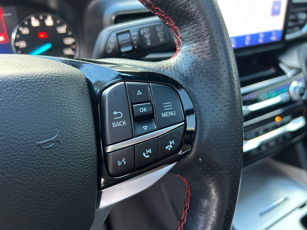 Used 2023 Ford Explorer ST-Line image 18