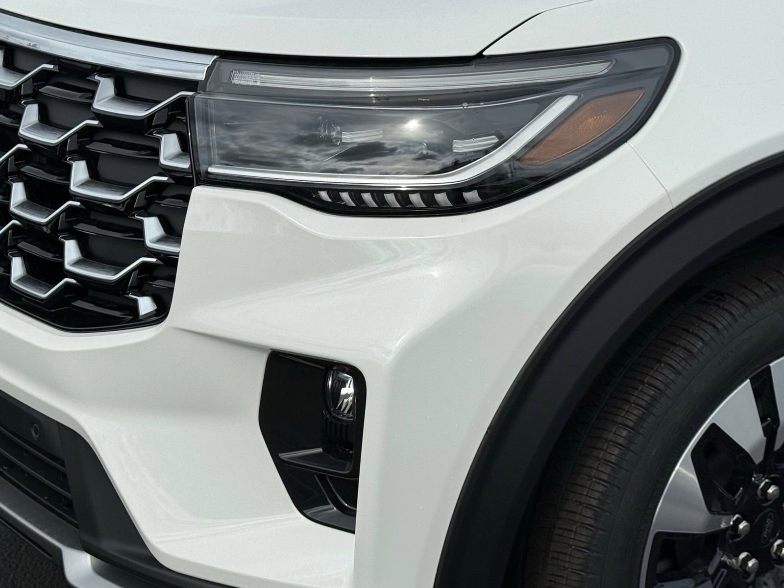 New 2026 Ford Explorer Platinum w/ LUX Leather Package image 11