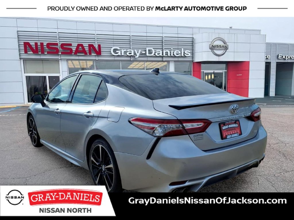 Used 2019 Toyota Camry XSE FWD image 5
