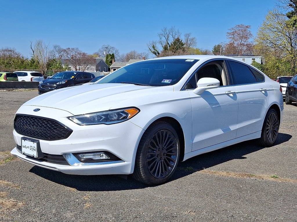 Used 2017 Ford Fusion SE w/ Fusion SE Technology Package AWD/4WD image 3