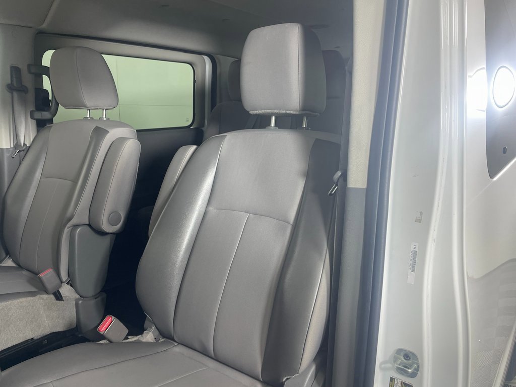 Used 2019 Nissan NV 3500 S image 24