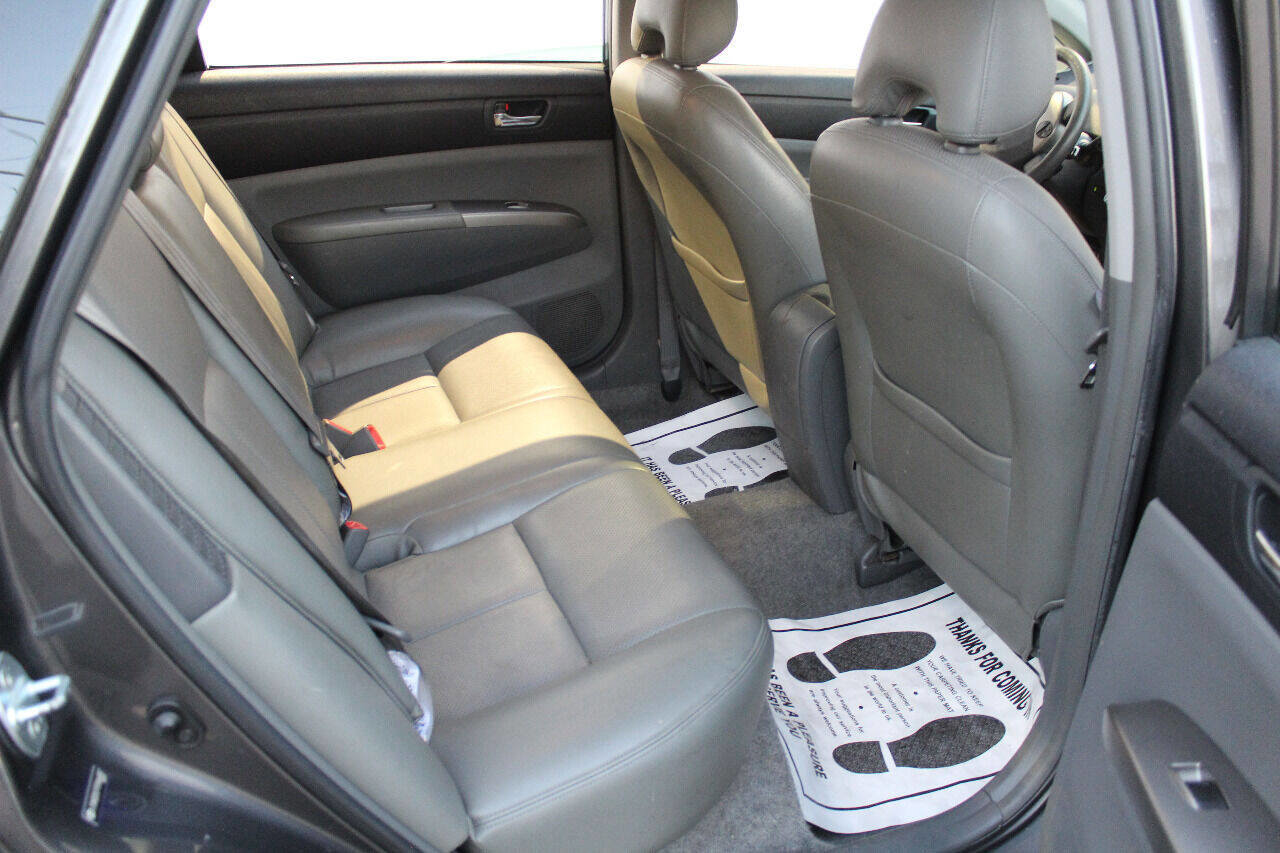 Used 2009 Toyota Prius Touring FWD image 19