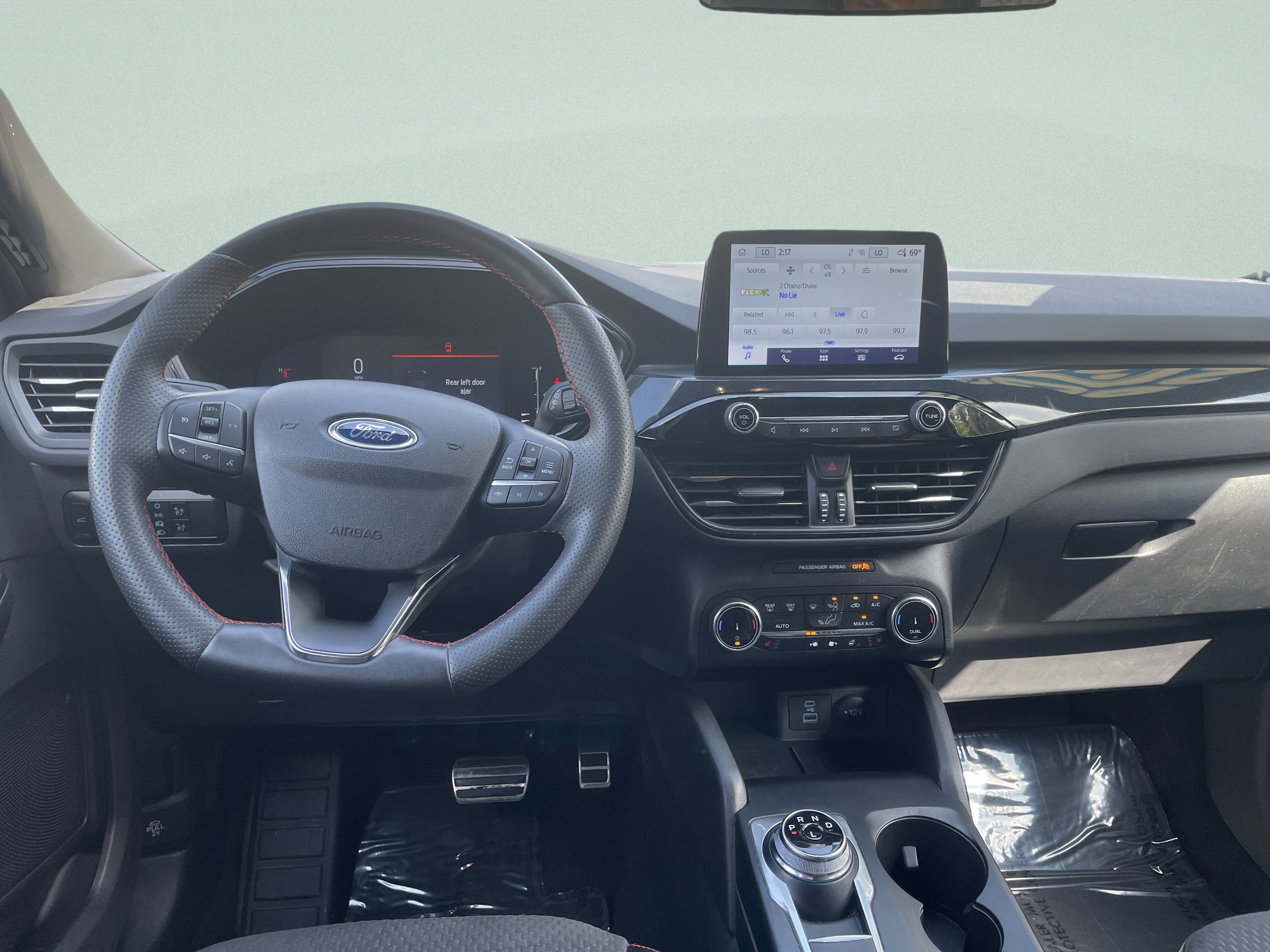 Used 2023 Ford Escape ST-Line image 17