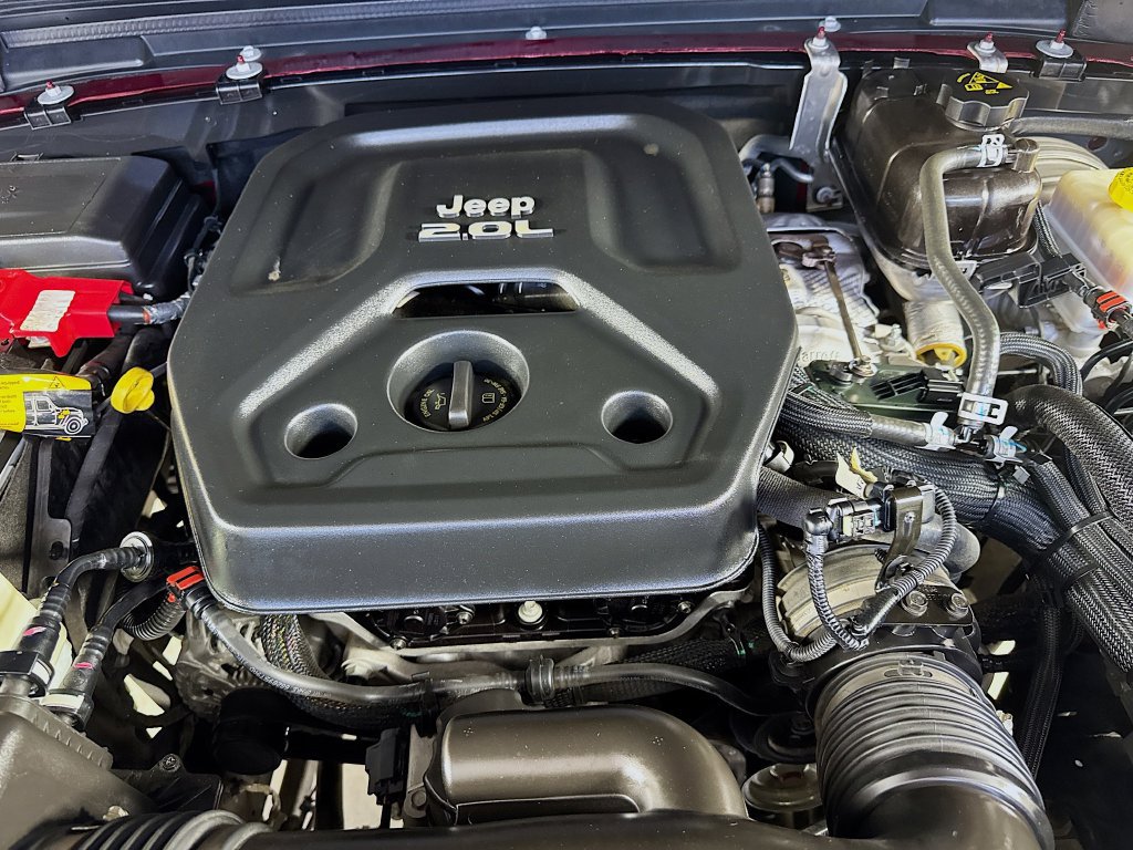 Used 2021 Jeep Wrangler Unlimited Sport AWD/4WD image 38