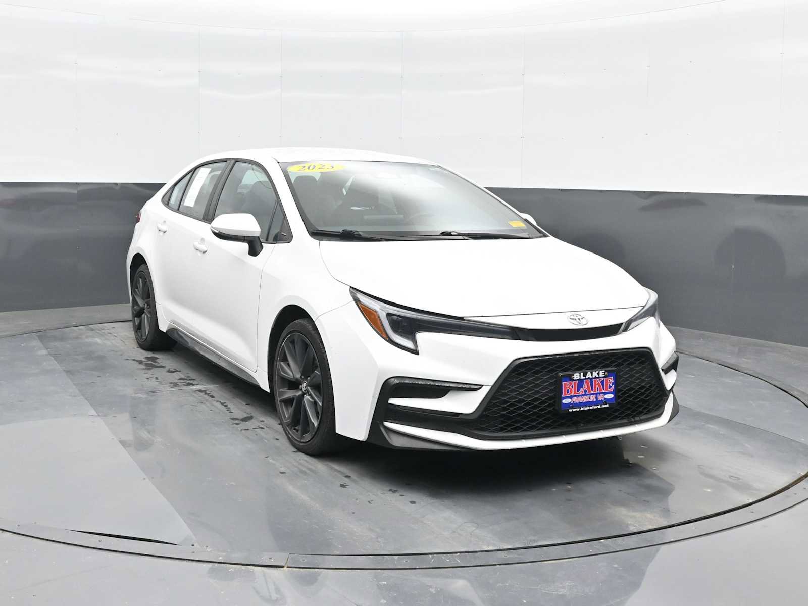 Used 2023 Toyota Corolla SE