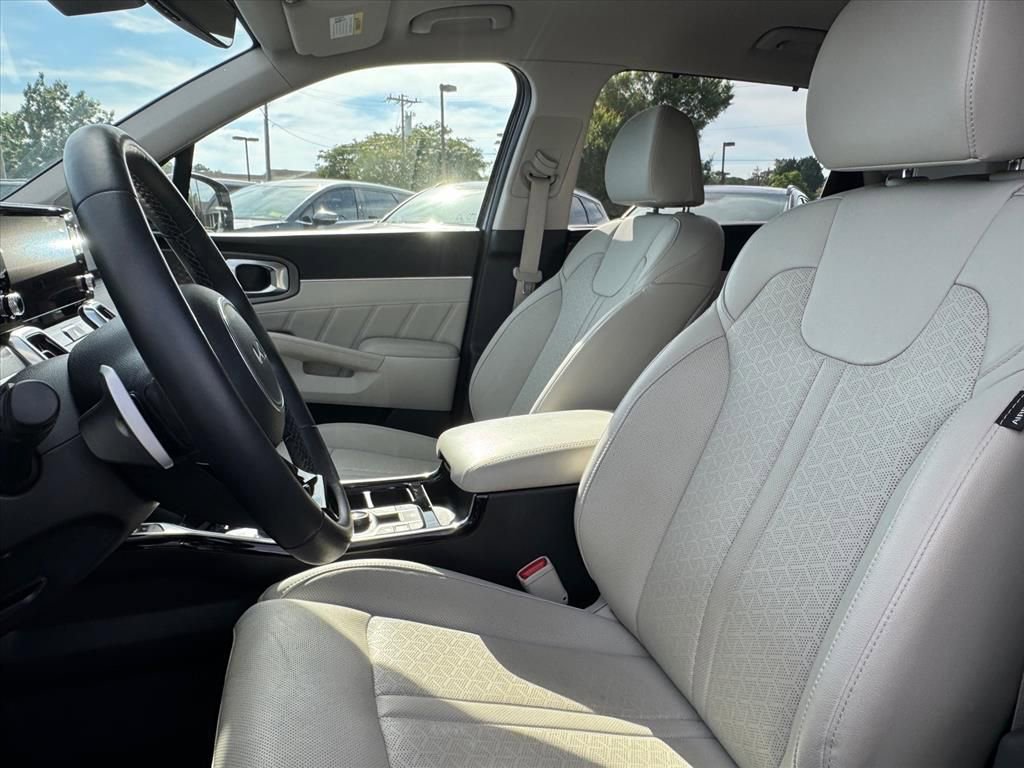 Certified 2023 Kia Sorento SX Prestige AWD/4WD image 19