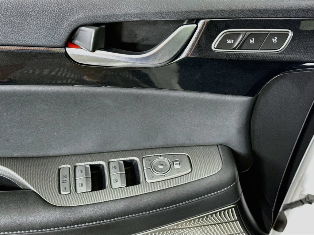 Used 2022 Hyundai Palisade Limited w/ Cargo Package FWD image 24