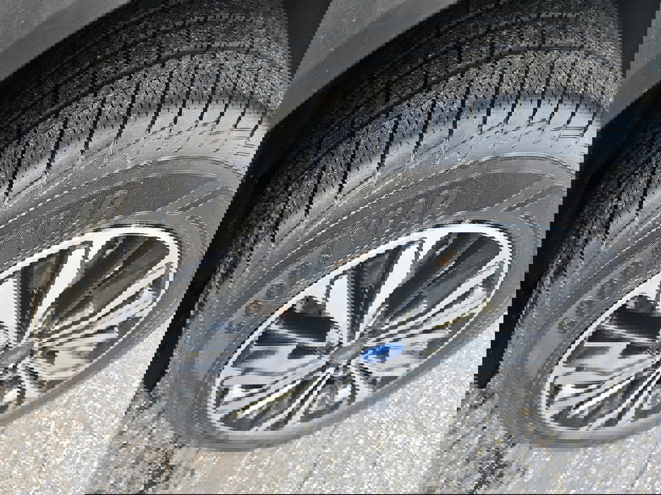 Certified 2022 Ford Escape SEL w/ SEL Stealth AWD Package image 9