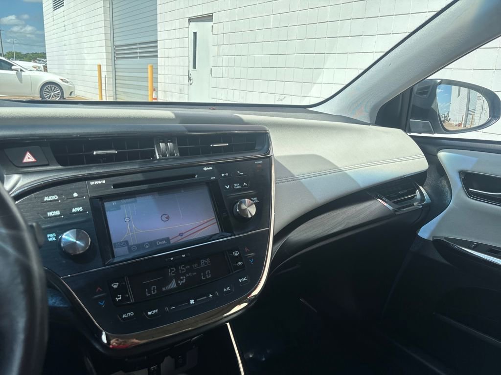 Used 2017 Toyota Avalon XLE Premium image 15
