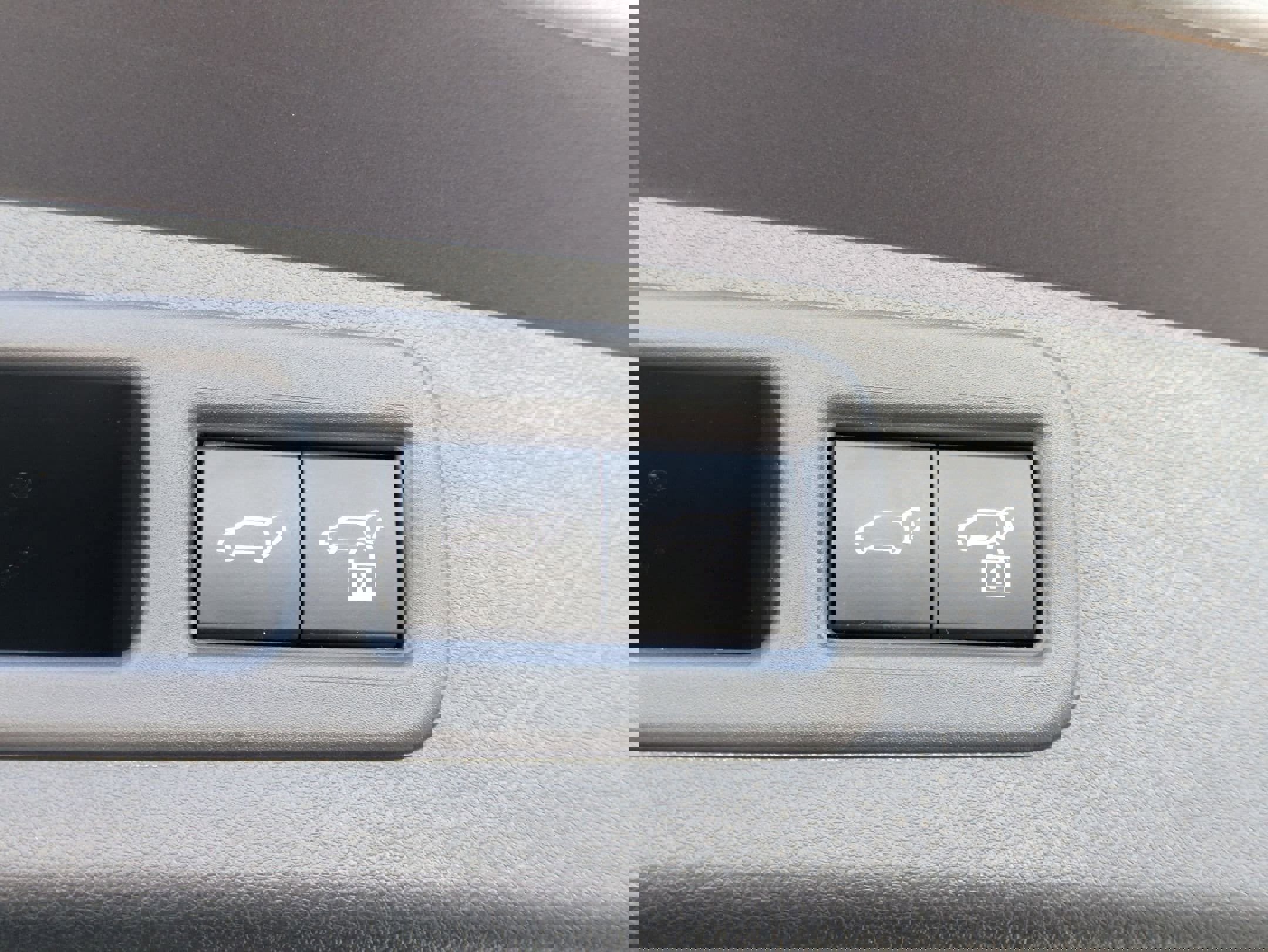 Used 2023 Lexus RX 350h image 31