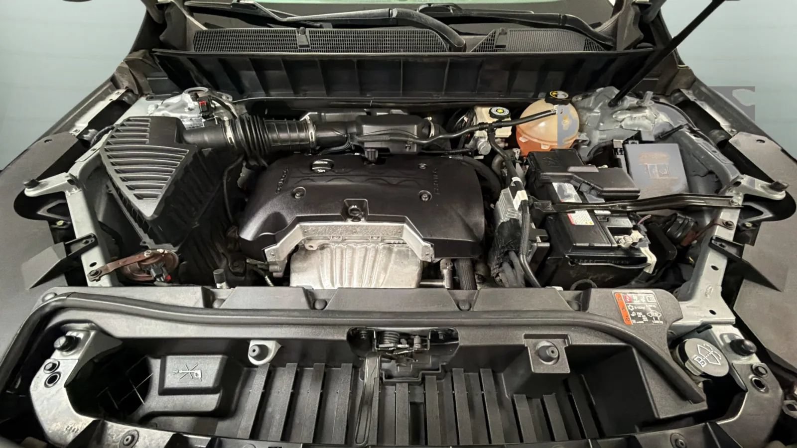 Used 2018 GMC Acadia SLE FWD image 21