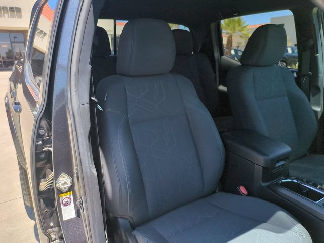 Used 2019 Toyota Tacoma TRD Sport w/ Technology Package AWD/4WD image 65