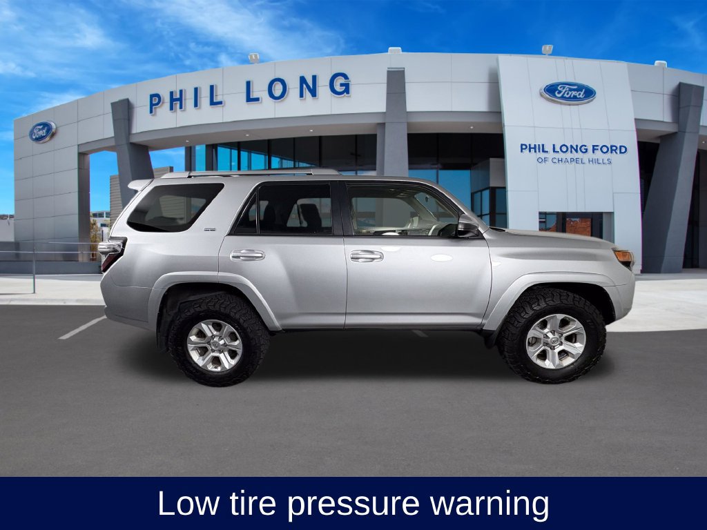 Used 2016 Toyota 4Runner SR5 AWD/4WD image 6