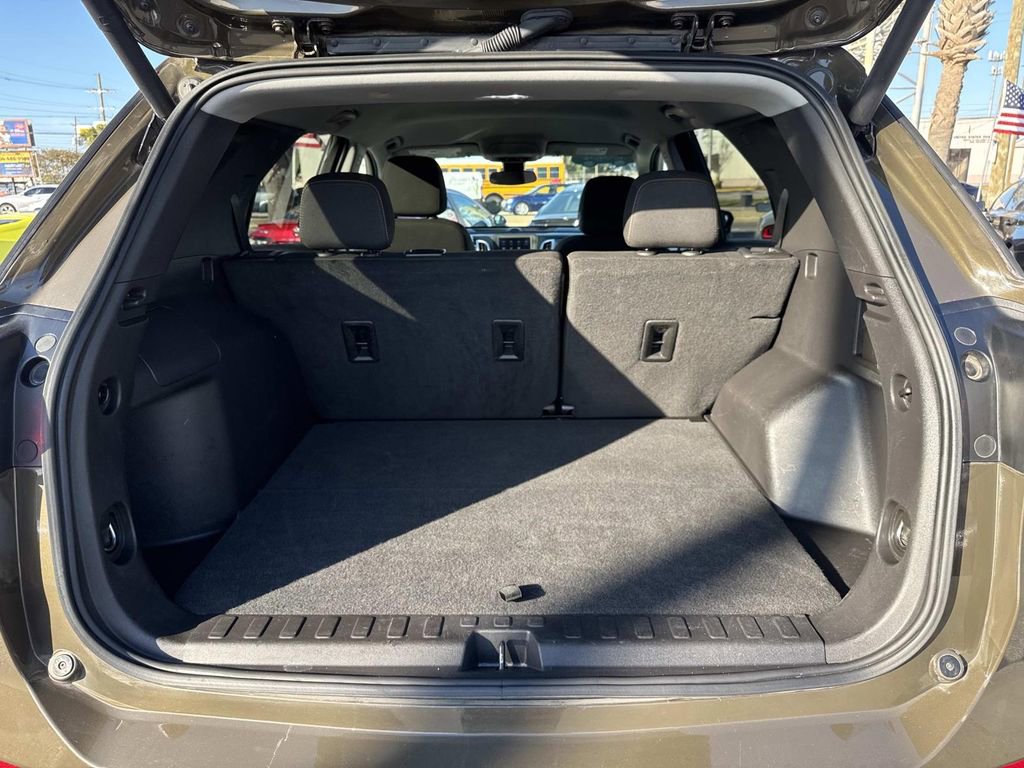 Used 2024 Chevrolet Equinox LT image 8