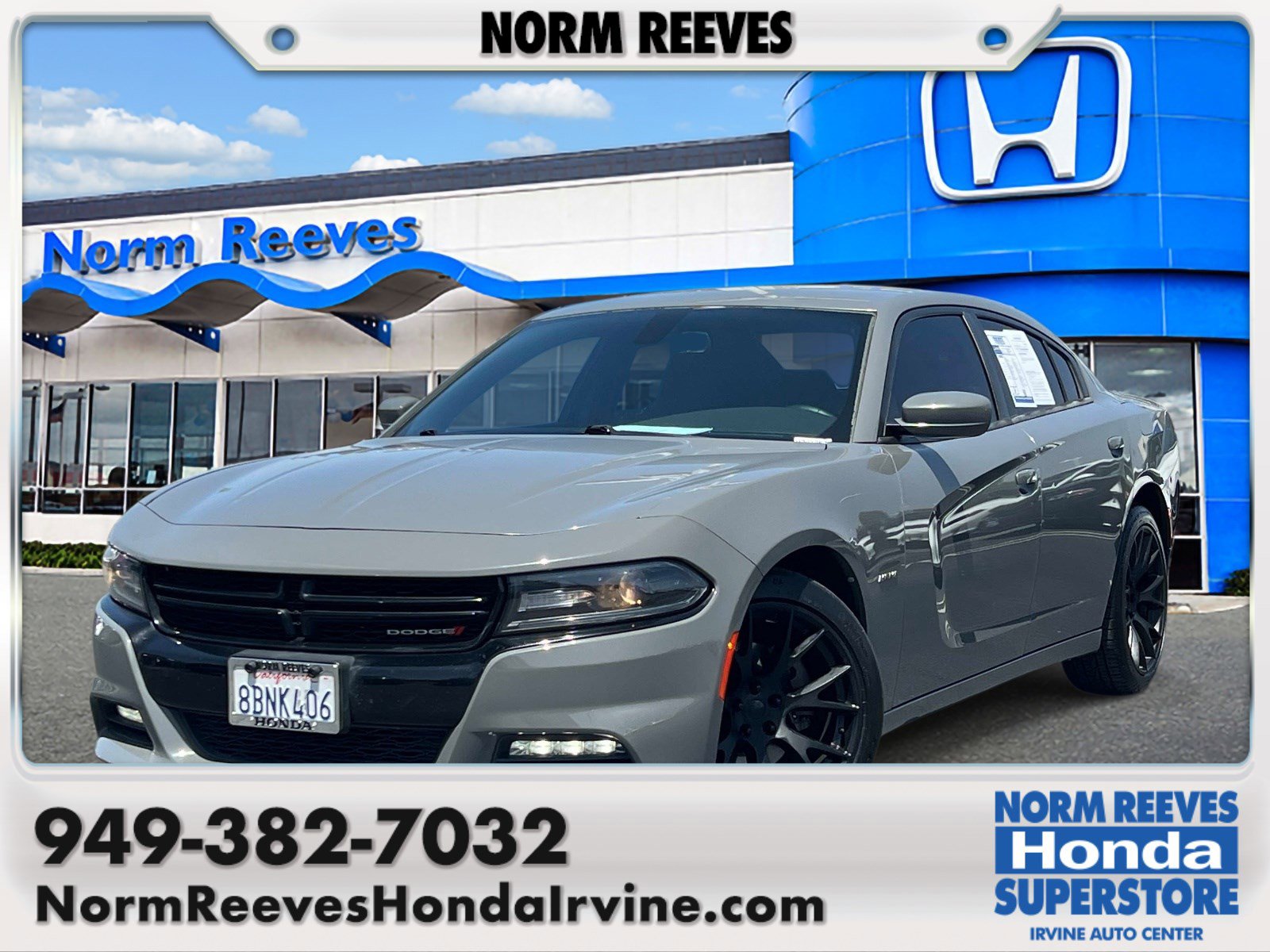 Used 2017 Dodge Charger R/T image 1