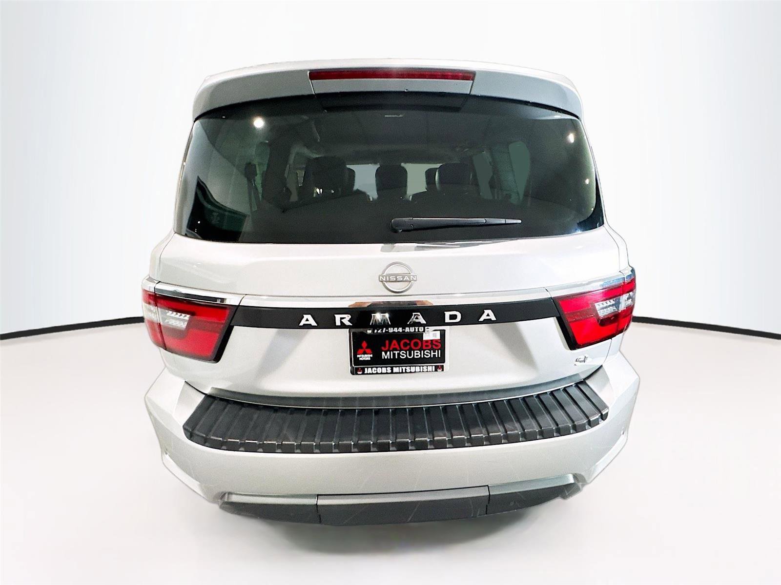 Used 2023 Nissan Armada SL image 4