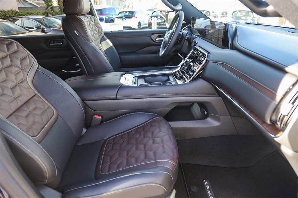 New 2025 Nissan Armada Platinum Reserve image 13