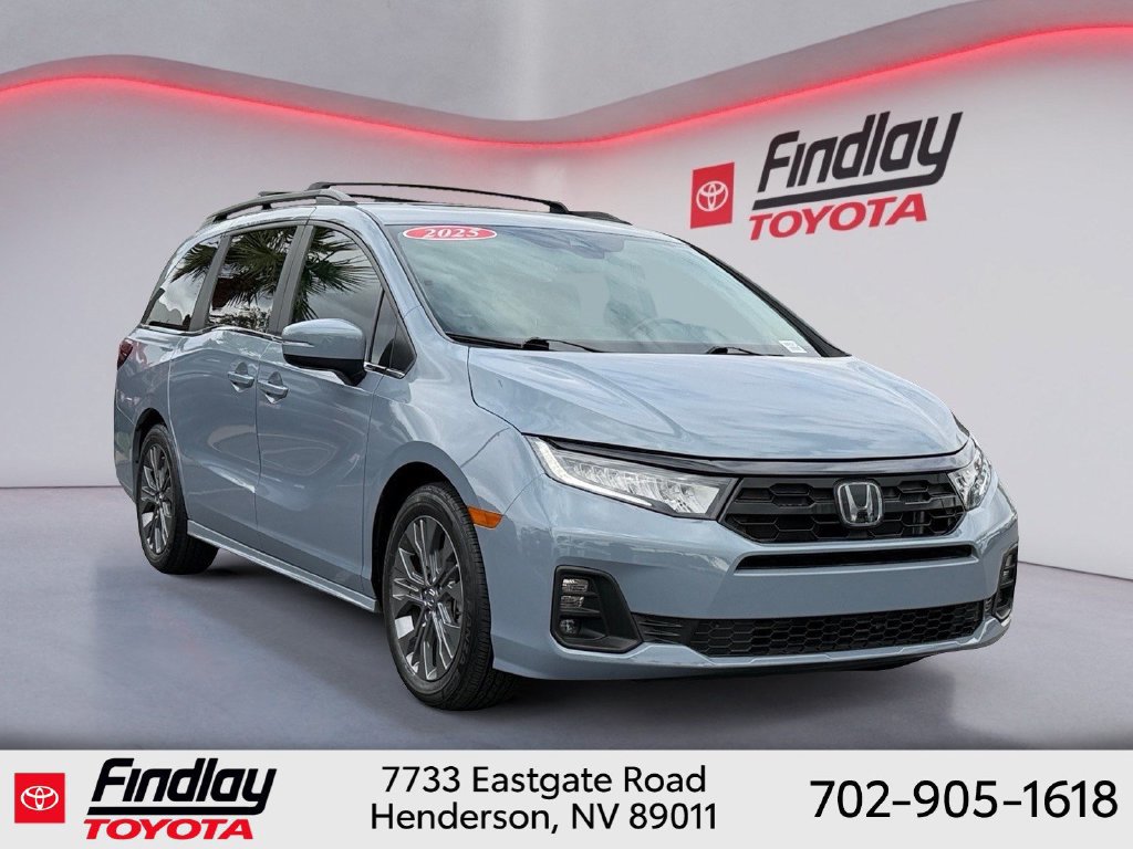 Used 2025 Honda Odyssey Touring image 3