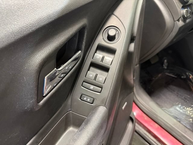 Certified 2015 Chevrolet Trax LT w/ LT Sun and Sound Package AWD/4WD image 11
