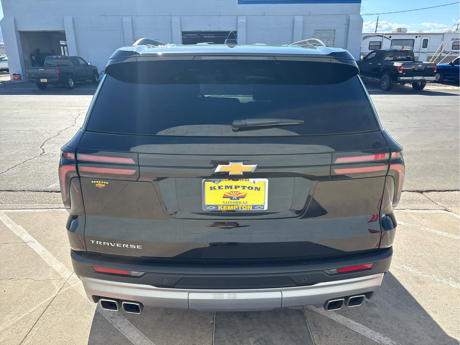 Used 2025 Chevrolet Traverse LT w/ Driver Confidence Package image 5