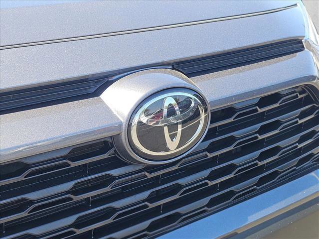 Used 2025 Toyota RAV4 XLE AWD/4WD image 30