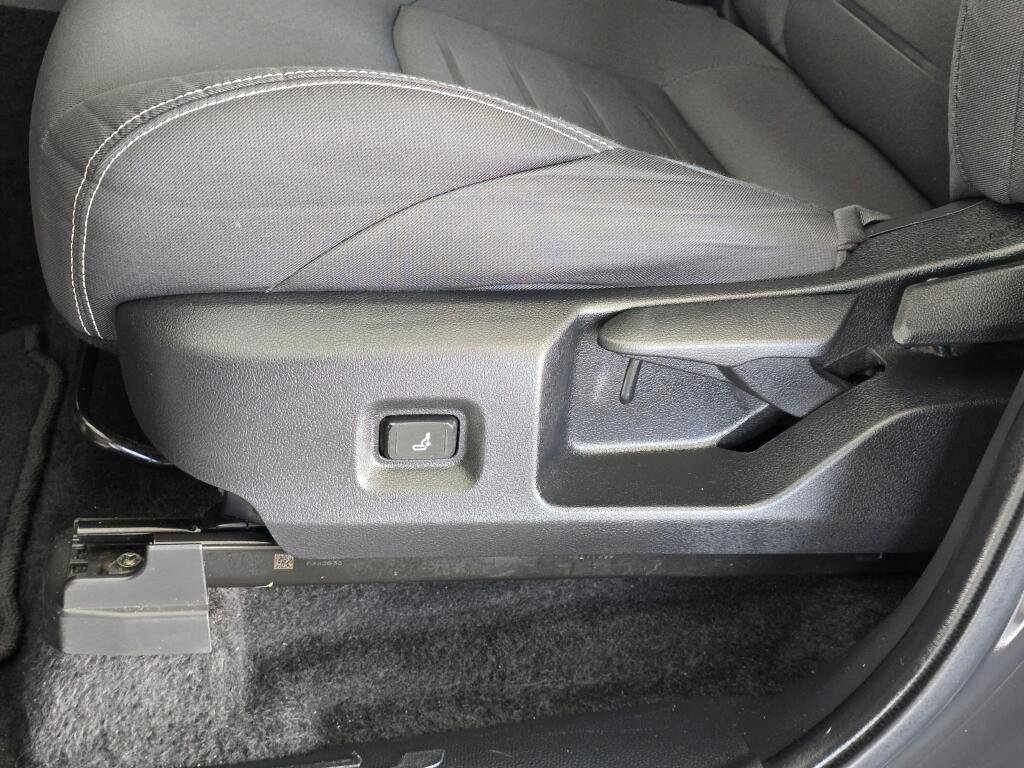 Used 2024 Toyota Tacoma TRD Off-Road image 22