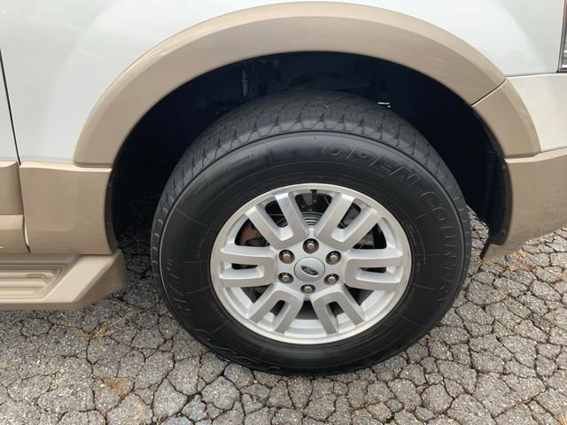 Used 2014 Ford Expedition EL XLT w/ Equipment Group 202A AWD/4WD image 39