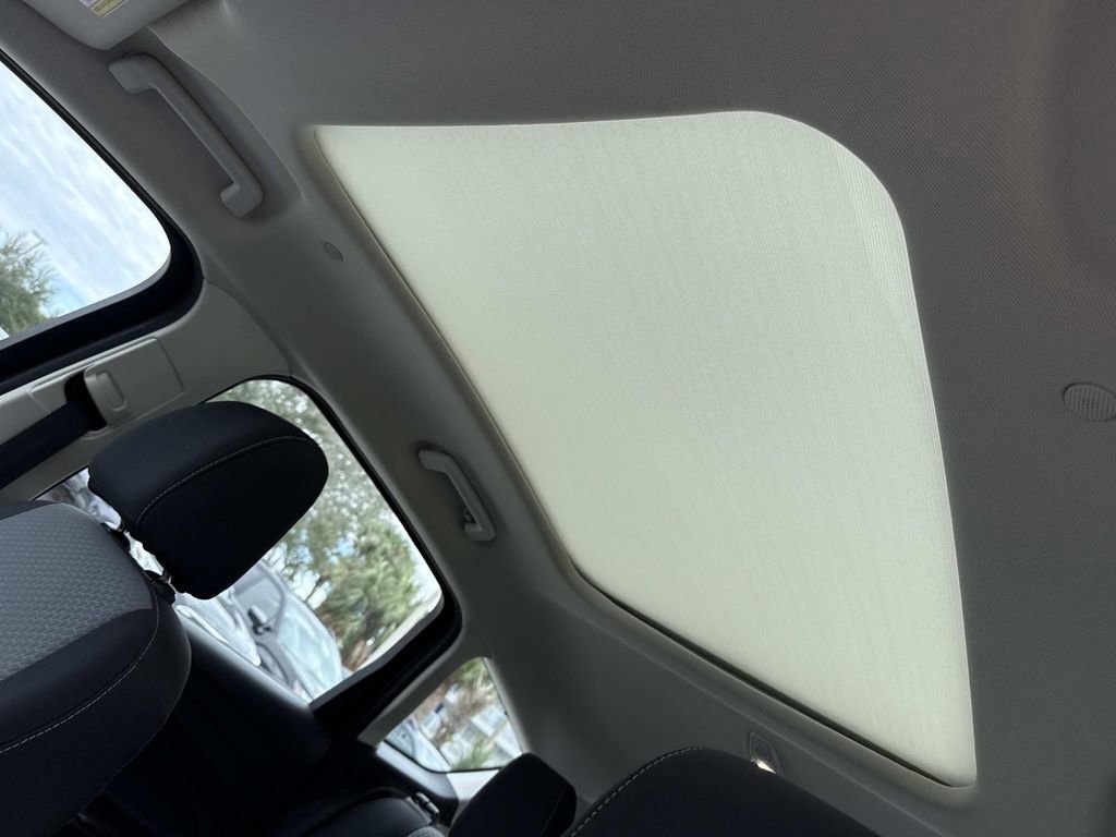 Used 2017 Ford C-MAX SE w/ Cold Weather Package image 44