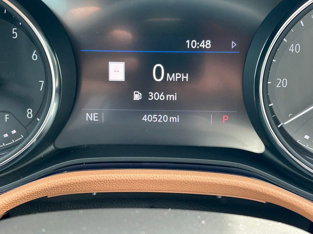 Used 2020 Buick Encore GX Essence w/ Advanced Technology Package image 35