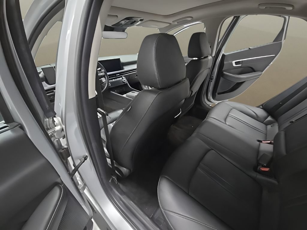 Certified 2024 Hyundai Sonata Limited FWD image 17