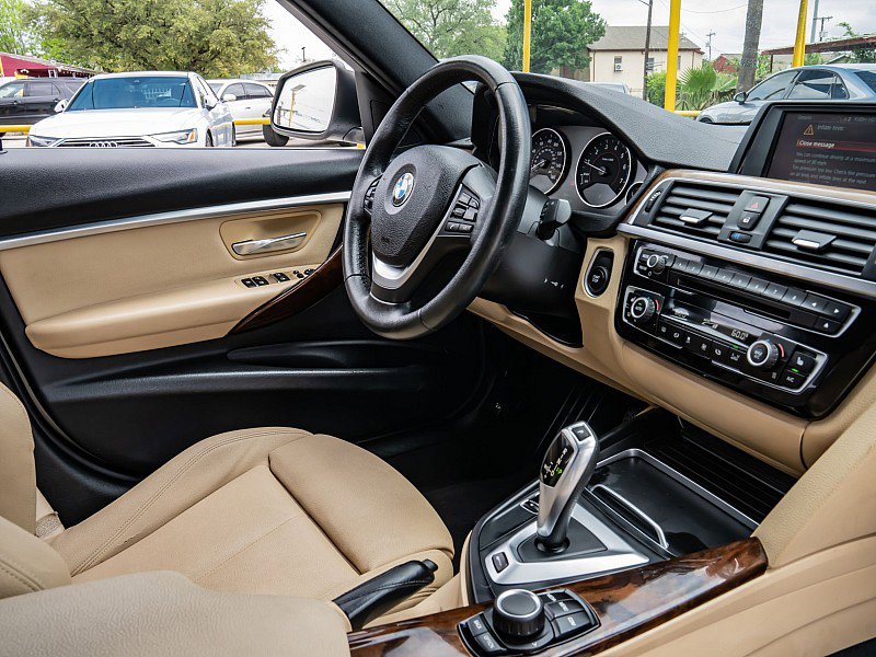 Used 2018 BMW 330e RWD image 19