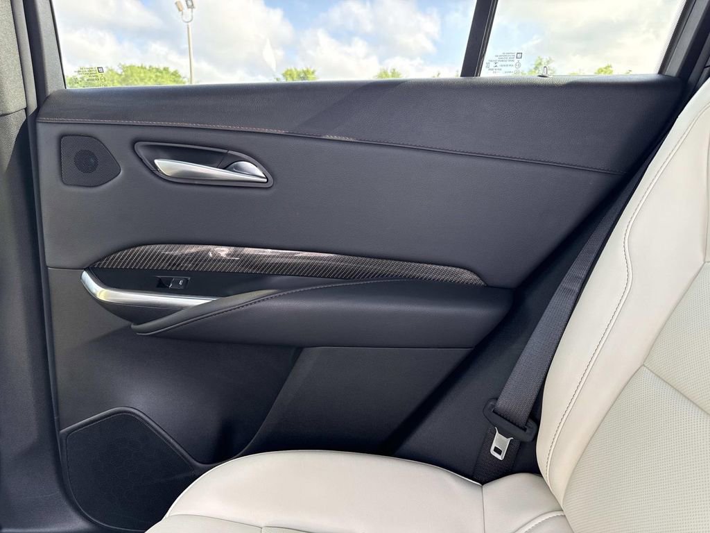 Certified 2023 Cadillac XT4 Sport FWD image 15
