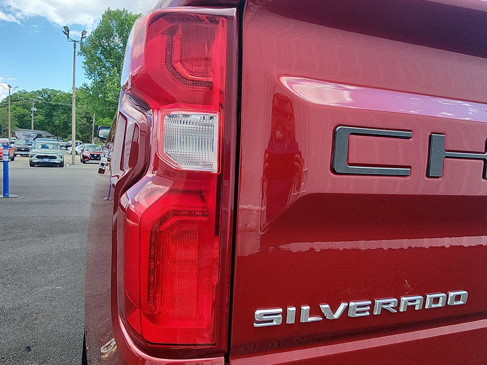 Used 2020 Chevrolet Silverado 1500 RST w/ All-Star Edition AWD/4WD image 13