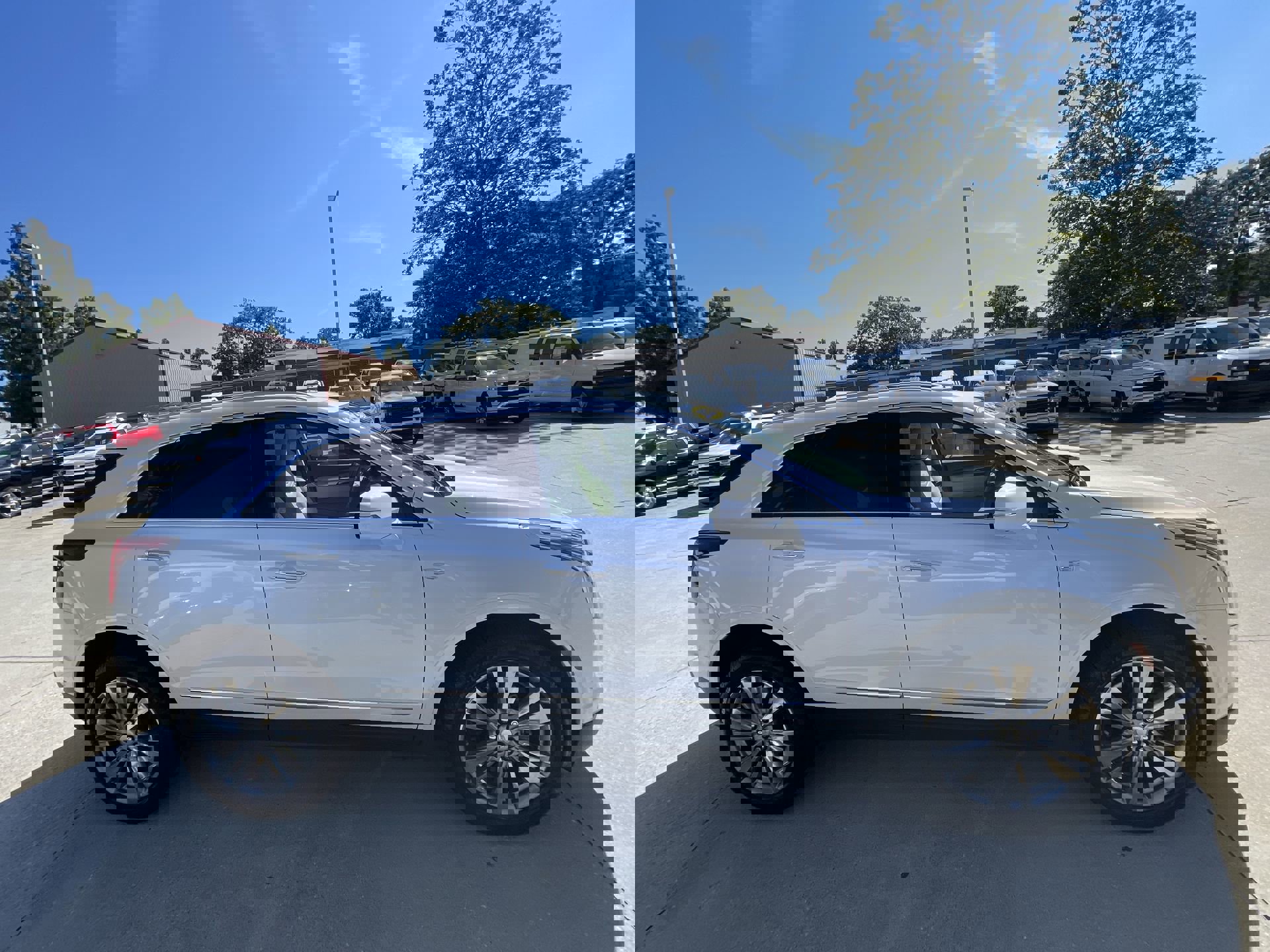 Certified 2024 Cadillac XT5 Premium Luxury w/ Technology Package image 9