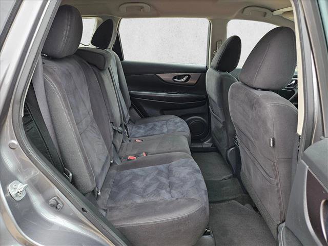 Used 2015 Nissan Rogue S FWD image 20