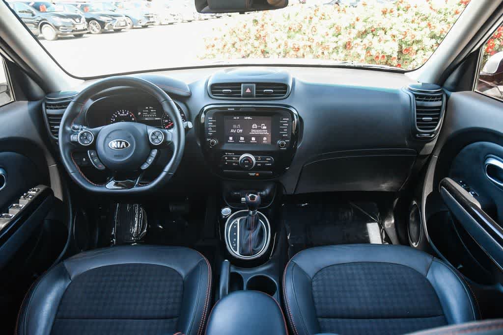 Used 2018 Kia Soul ! FWD image 14