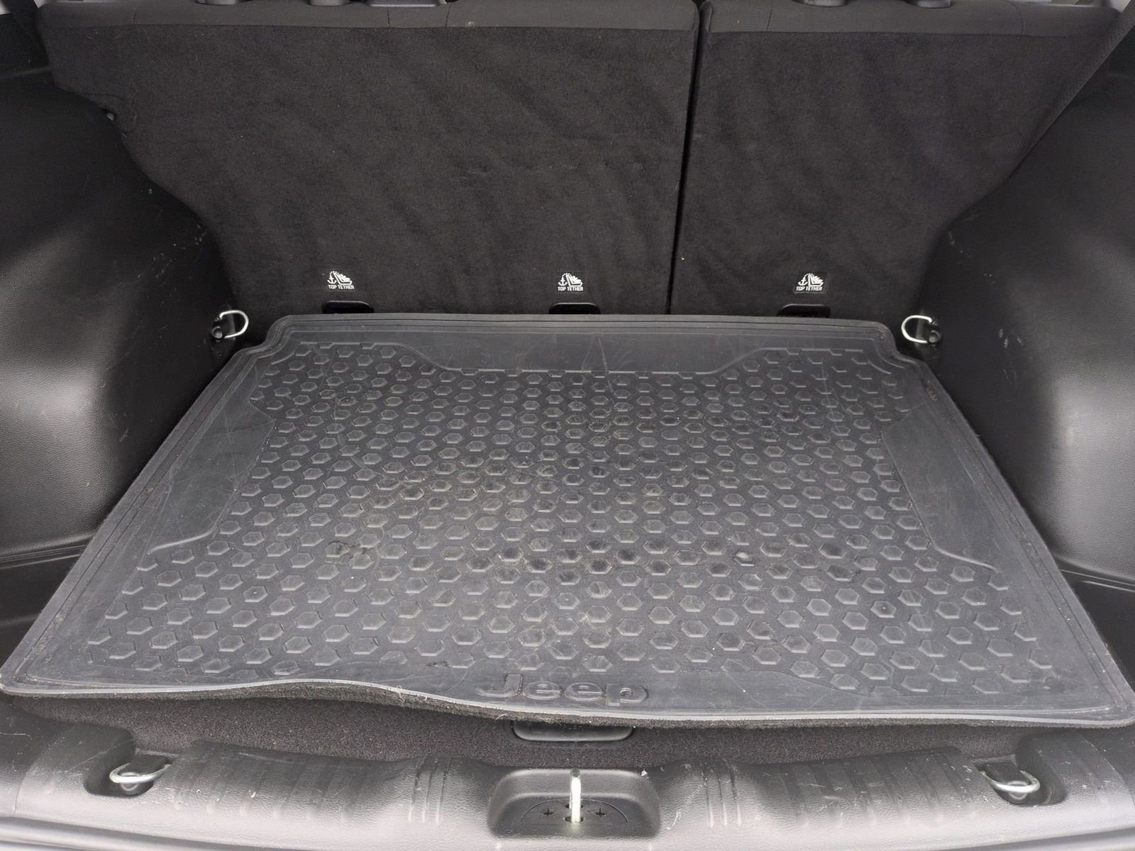 Used 2018 Jeep Compass Sport w/ Cold Weather Group image 37