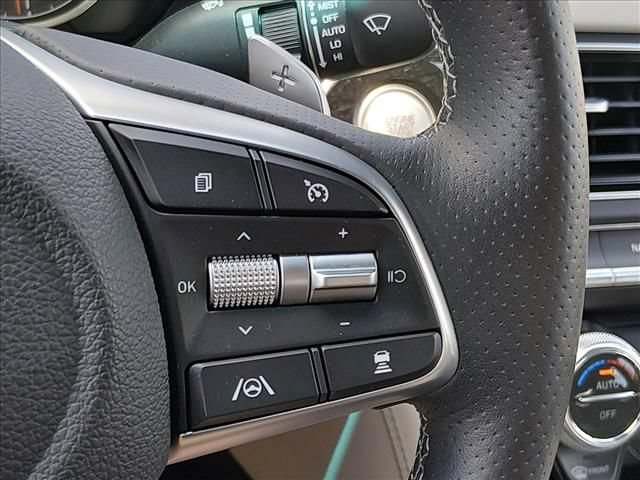 Used 2023 Genesis G70 2.0T w/ Sport Prestige Package RWD image 24