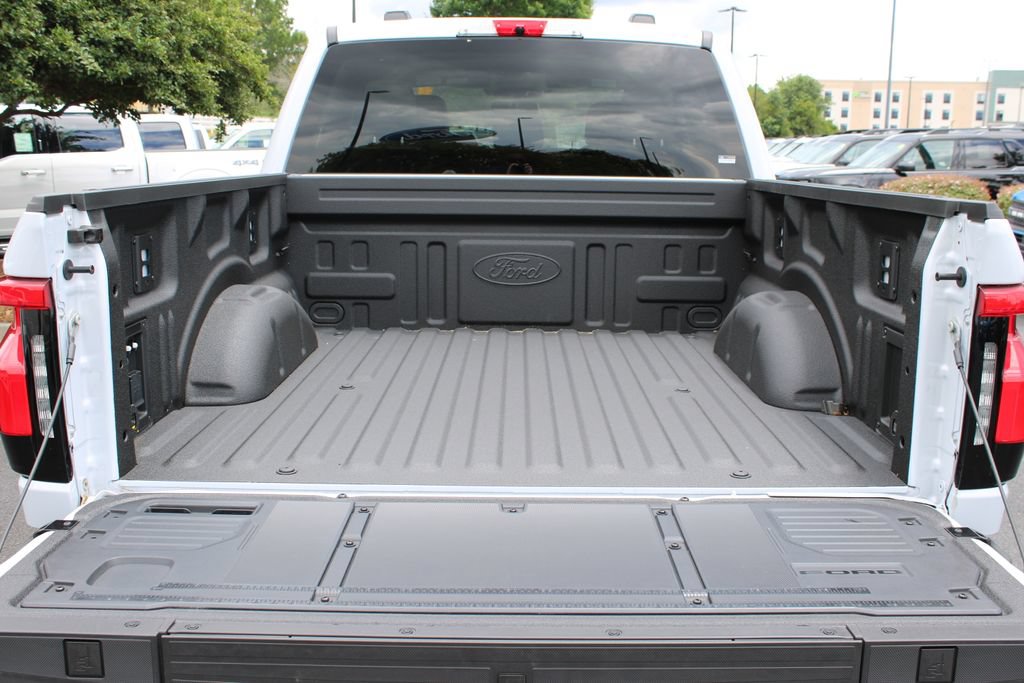 New 2025 Ford F150 Lightning Flash AWD/4WD image 21