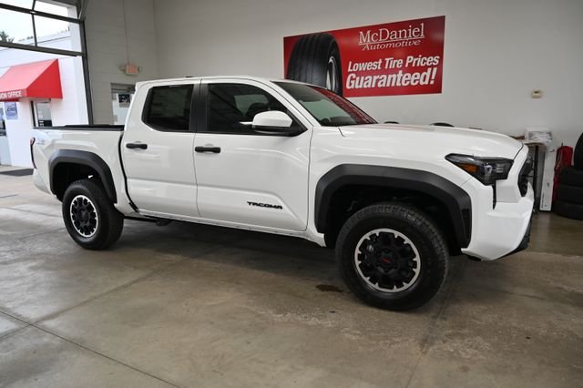 New 2026 Toyota Tacoma TRD Off-Road AWD/4WD image 4