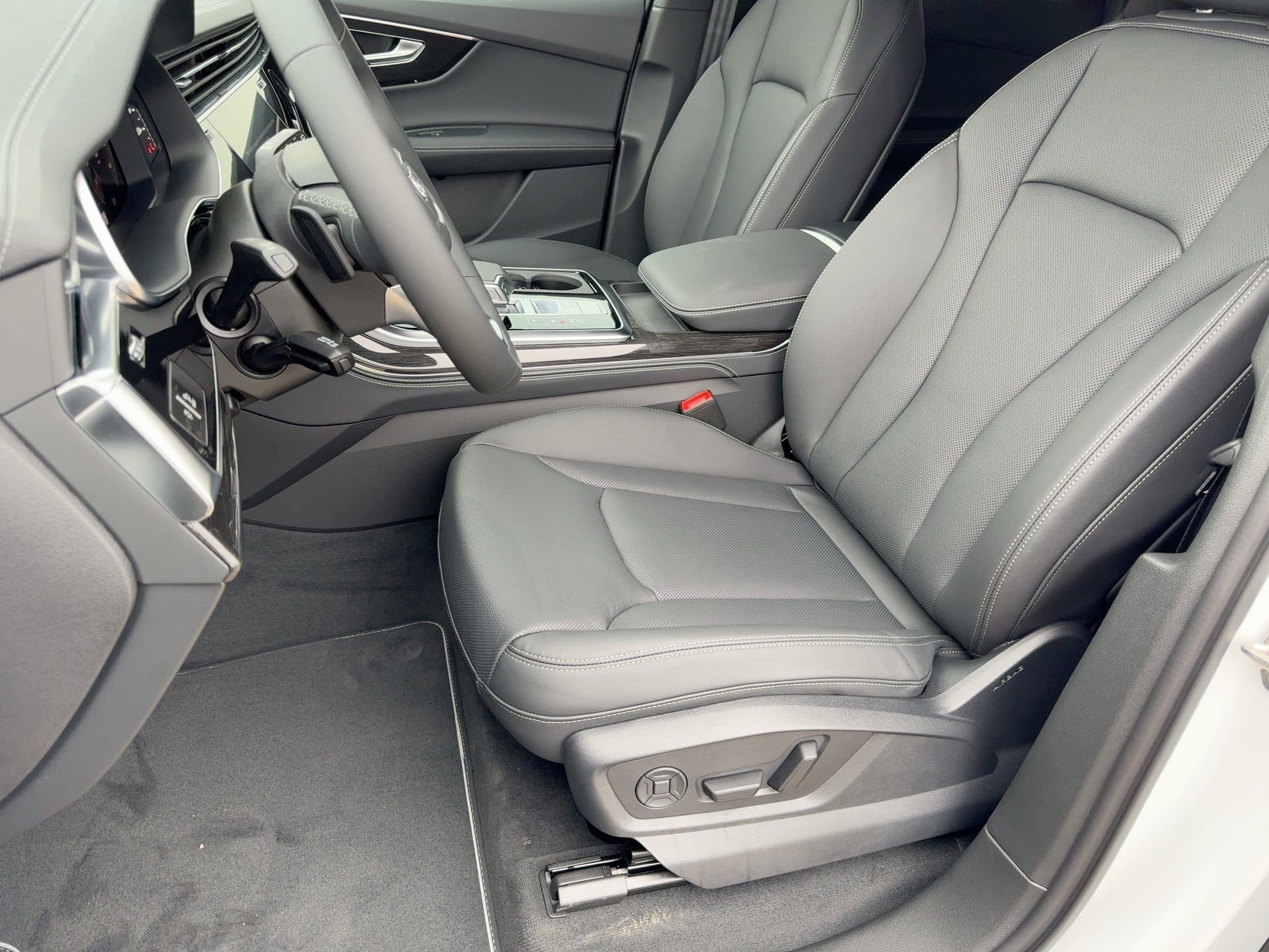 New 2026 Audi Q7 3.0T Premium Plus AWD/4WD image 5